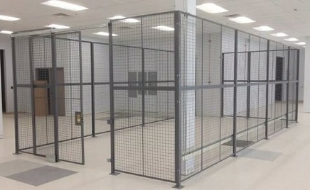 Wire mesh partition wall