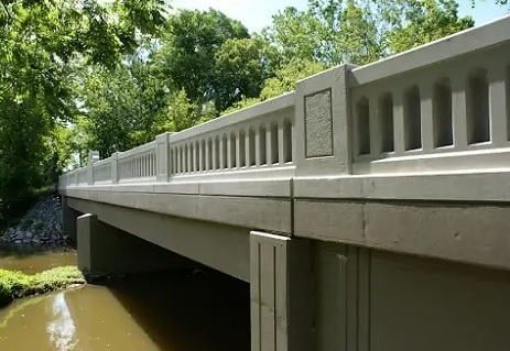 Concrete Bridge Railing