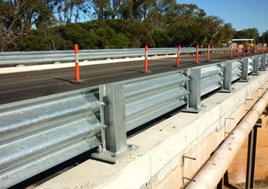 Thrie Beam Bridge Railing