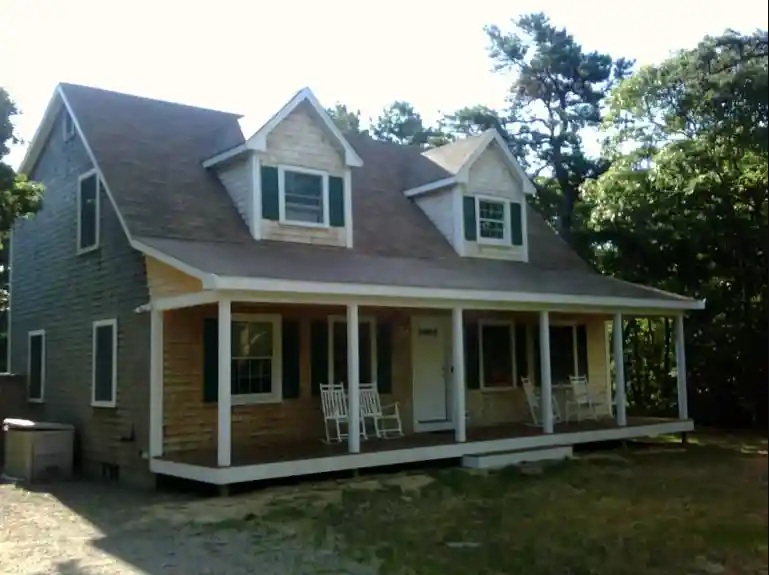 Farmer’s Porch