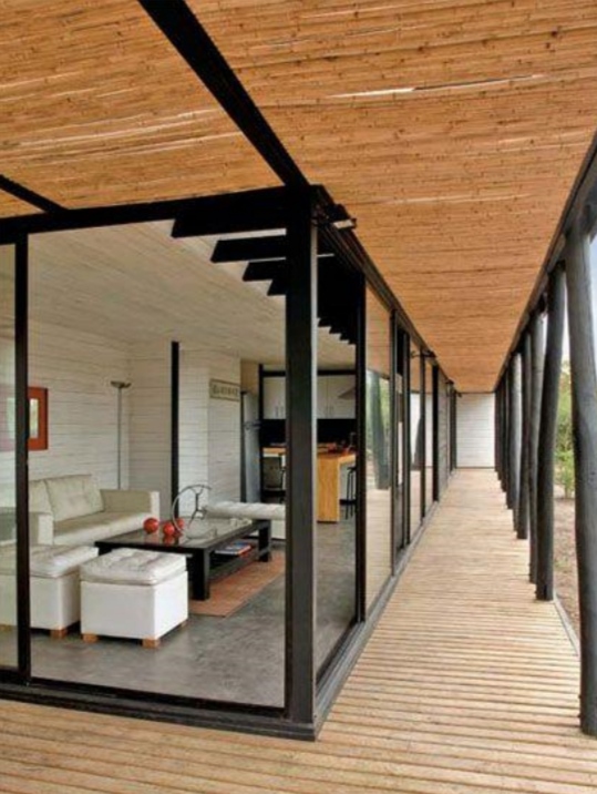 Contemporary Home with Bamboo Lining