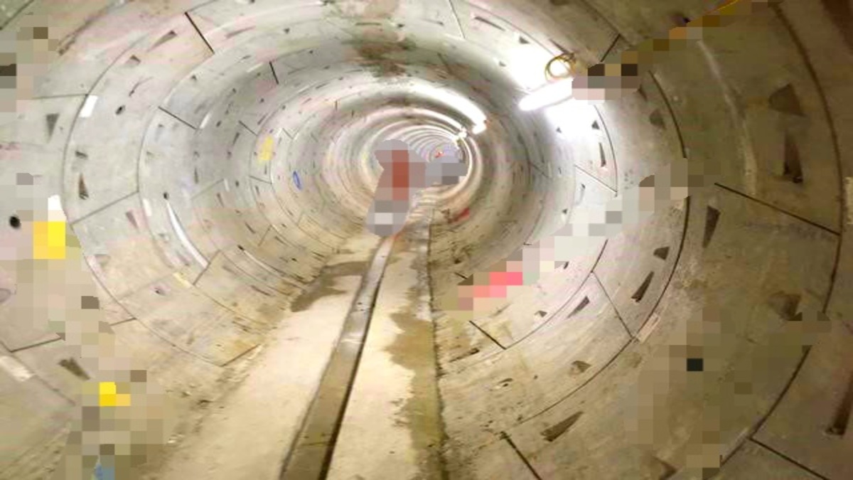 Circular tunnel 